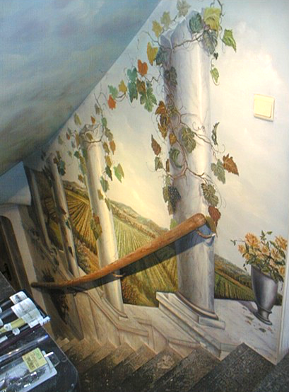 Fresques d'escalier, descente de cave à vin